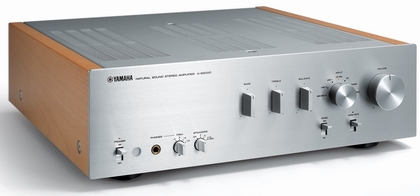 YAMAHA A S2000 Black�&�Silver